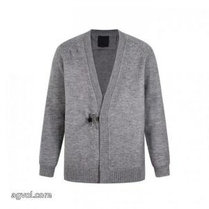 GIVENCHYの新作秋冬カーディガンセーターコート