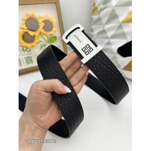 偽物 ブランド 激安2026秋冬流行ファション  完売必須 大活躍間違いなしGIVENCHY    ベルト.