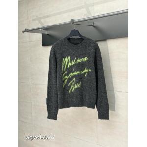 セーターGIVENCHY最安国内発送 トップスをインするスタイル 完売品！ブランド コピー 激安.