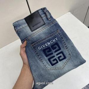 GIVENCHY    ジーンズブランド コピー即完売 高級感が溢れる 新品入荷2026.
