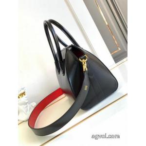 ジバンシー超あたたかい 大人でお上品 リラックスした雰囲気に バッグブランド コピー 品.