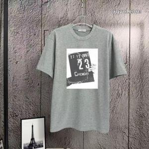 半袖Tシャツ定番人気アイテムセール ストリートの王道！ 26AWの最新アイテムGIVENCHY激安 通販 ブランド