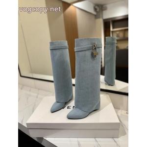 ブーツいろいろ選べる ジュアル感強めの着 激安大特価得価GIVENCHYブランド コピー 販売店..