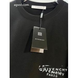 定番人気商品 光沢のある 新着品半袖TシャツGIVENCHYブランド コピー 専門店
