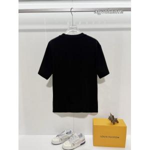 GIVENCHY定番人気商品 完売間近 モードな雰囲気 2026スーパーコピー半袖Tシャツ