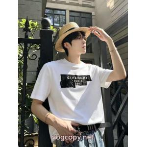 2026年人気の最新作 早速配信 オシャレスタイルが今年流半袖Tシャツブランド コピー 品GIVENCHY