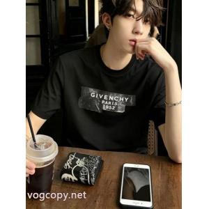 2026年人気の最新作 早速配信 オシャレスタイルが今年流半袖Tシャツブランド コピー 品GIVENCHY