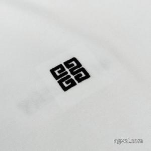 カジュアルなスタイル 今年も大人気 海外先行発売！GIVENCHY偽物 ブランドシャツ..