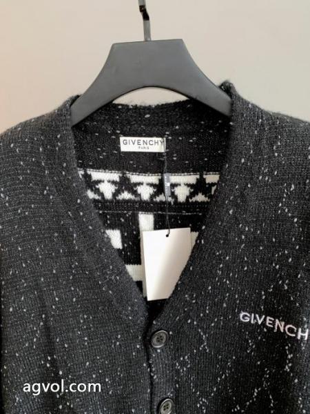 爆発的な人気 新作超高人気 数量限定セールセーターコートブランド フェイクGIVENCHY 2