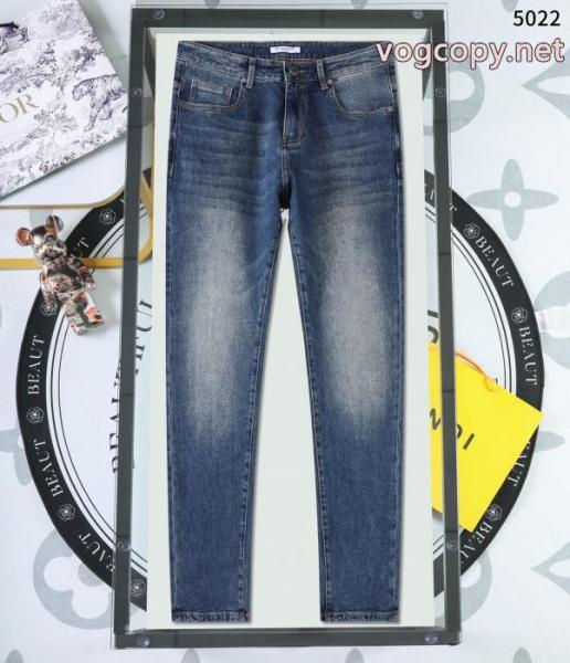 ジーンズ超人気モデル入荷 即完売 好評品コピー 品 ブランドGIVENCHY 2