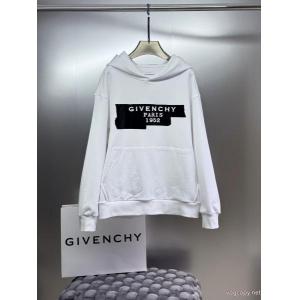     パーカー飽きの来ない 定番のストリートスタイル デイリー使いに最適コピー ブランド 通販GIVENCHY.