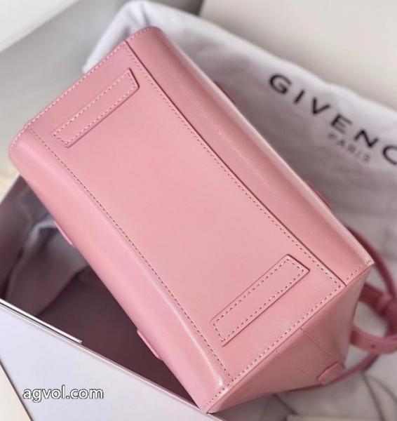 GIVENCHYブランド コピー 優良季節を問わず活躍し 今年っぽいトレンド商品 ヒットした価格販売 バッグ. 4