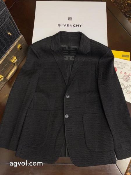 通販 ブランド人気ブランド  魅惑 入手超困難スーツGIVENCHY. 6 