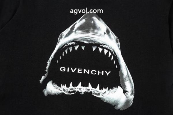 半袖TシャツGIVENCHY毎年大人気商品 おすすめセール メール便対応偽 ブランド 通販. 4