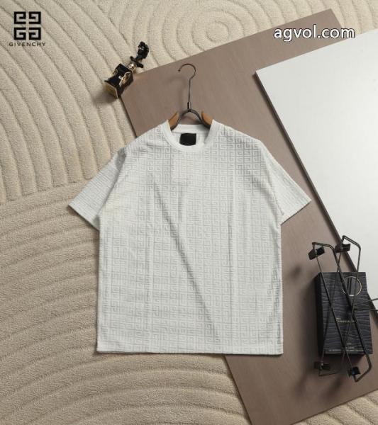 GIVENCHY雑誌掲載 早期完売 超人気新品偽 ブランド半袖Tシャツ 3