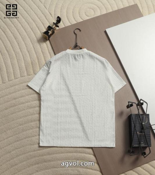 GIVENCHY雑誌掲載 早期完売 超人気新品偽 ブランド半袖Tシャツ 4