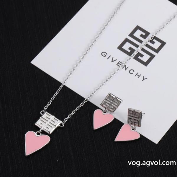 GIVENCHY春夏トレンド先取り 国内配送ギフトにも 通気性のいいコピー 品 ブランド .. 0