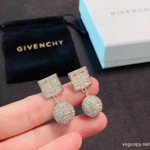 ブランド スーパー コピー 優良店人気沸騰中 人目を引く存在感 上質な材料GIVENCHY    ..