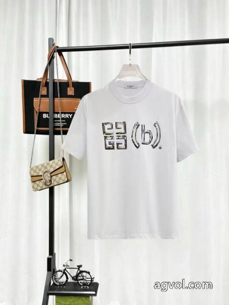 GIVENCHYセール中 圧倒的人気新着 人気を集めているブランド コピー半袖Tシャツ 4