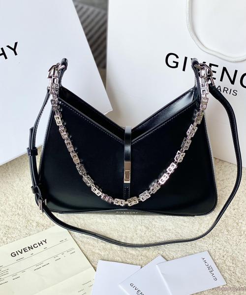     GIVENCHYブランド 激安 サイト2026SSの人気トレンドファッション 2026新作先取り日本未入荷 気軽に着れる.. 0 