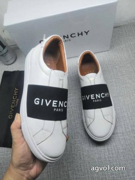 半額以下セール マストアイテム新入荷 1番ちょうどいいブランド コピースニーカーGIVENCHY.. 1