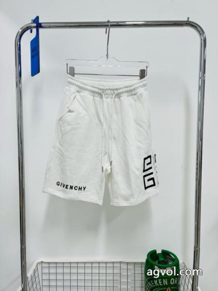 夏らしい爽やかさ ファッションスタッズ 夏の定番アイテムジバンシー偽 ブランドスラックス. 2