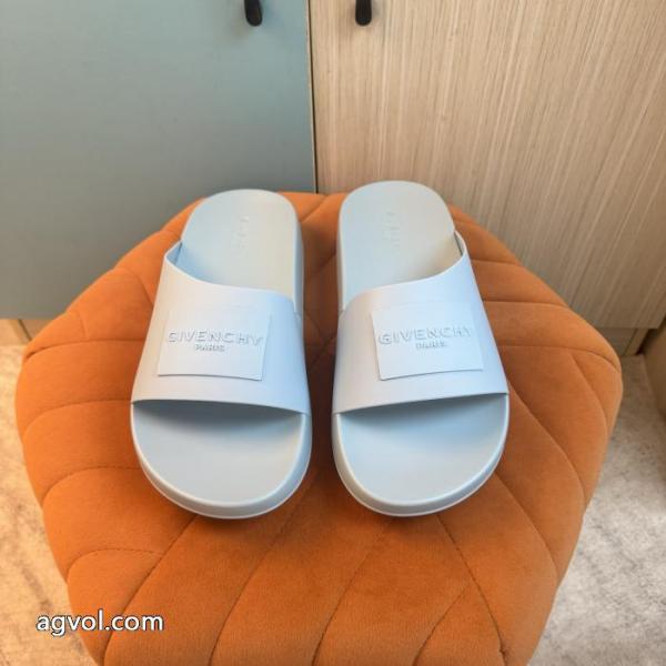 スリッパコピー ブランド 通販 安心きれいめコーデに変身 大人気可愛い 個性をアピールGIVENCHY. 1