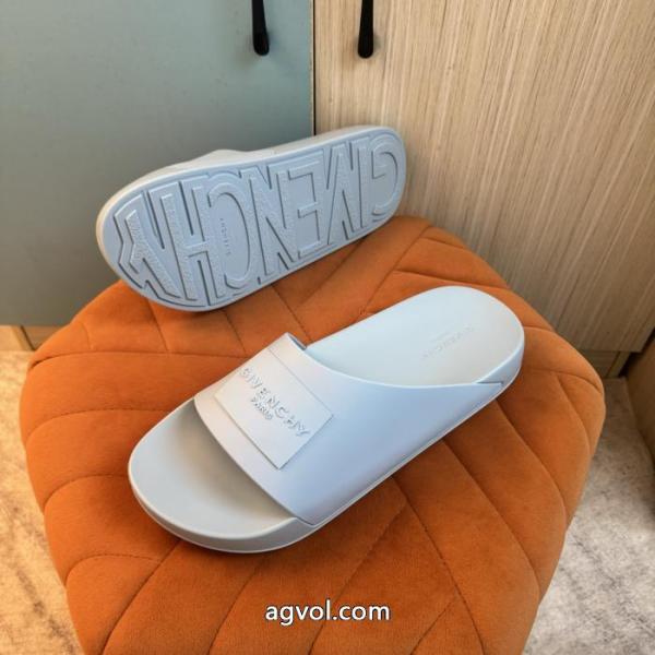 スリッパコピー ブランド 通販 安心きれいめコーデに変身 大人気可愛い 個性をアピールGIVENCHY. 3