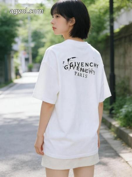 ブランド コピー 専門TシャツGIVENCHY超特価数量限定 狙い目 クール印象. 2