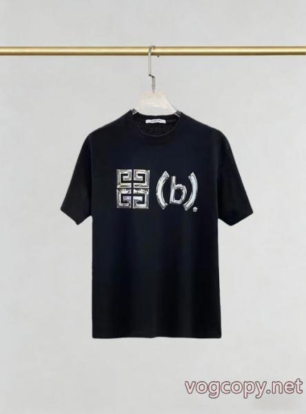 GIVENCHYブランド コピー 販売半袖Tシャツ注目のアイテム 海外大人気アイテム 個性的な素材感も魅力 3