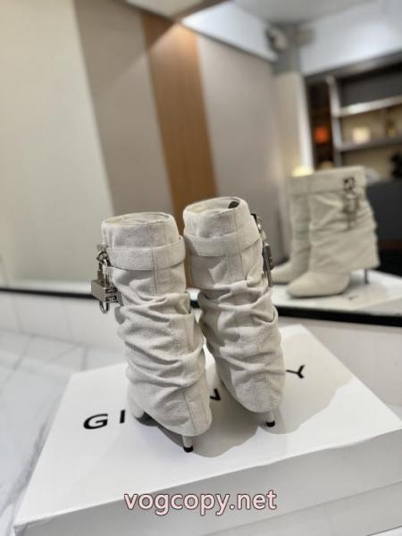オシャレな印象に ギフトラッピングOK 超あたたかいGIVENCHYブーツ激安 ブランド 通販.. 5