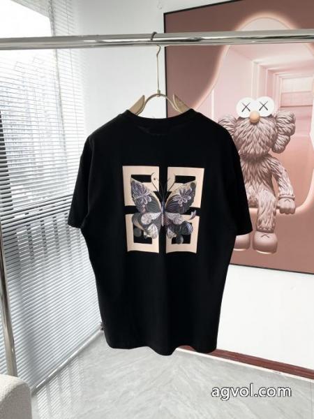 GIVENCHYブランド 偽物 激安 通販新作販売開始 希少 長くご愛用できる半袖Tシャツ 3