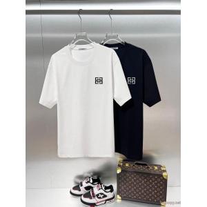 GIVENCHY半袖Tシャツ2026新品入荷 予約販売商品 愛らしさ抜群コピー 商品 通販