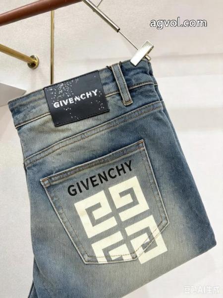 ブランド コピー 優良ファッション感満載! 毎年大人気商品 着心地抜群GIVENCHYジーンズ 3