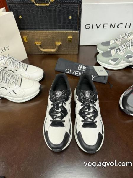 GIVENCHY新作限定が発売！ 激レア 入手困難 人気セール定番スーパー コピー 安心スニーカー. 0 