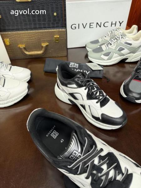 GIVENCHY新作限定が発売！ 激レア 入手困難 人気セール定番スーパー コピー 安心スニーカー. 6 