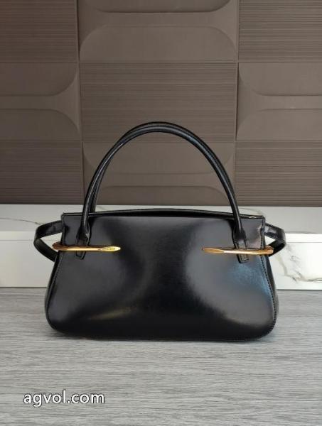 バッグ海外販売開始 履き心地 高いファション性GIVENCHYコピー ブランド 通販. 1