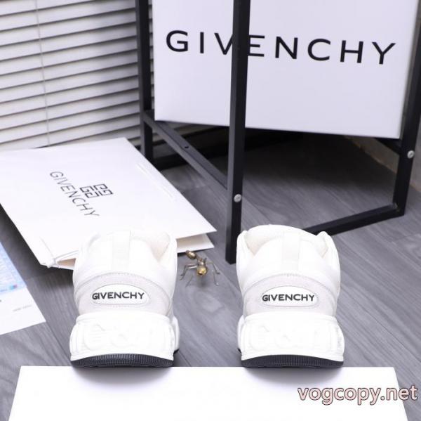 ブランド 偽物 激安 通販GIVENCHY今年の2026は最安値 キラキラ 季節の人気アイテムスニーカー 1